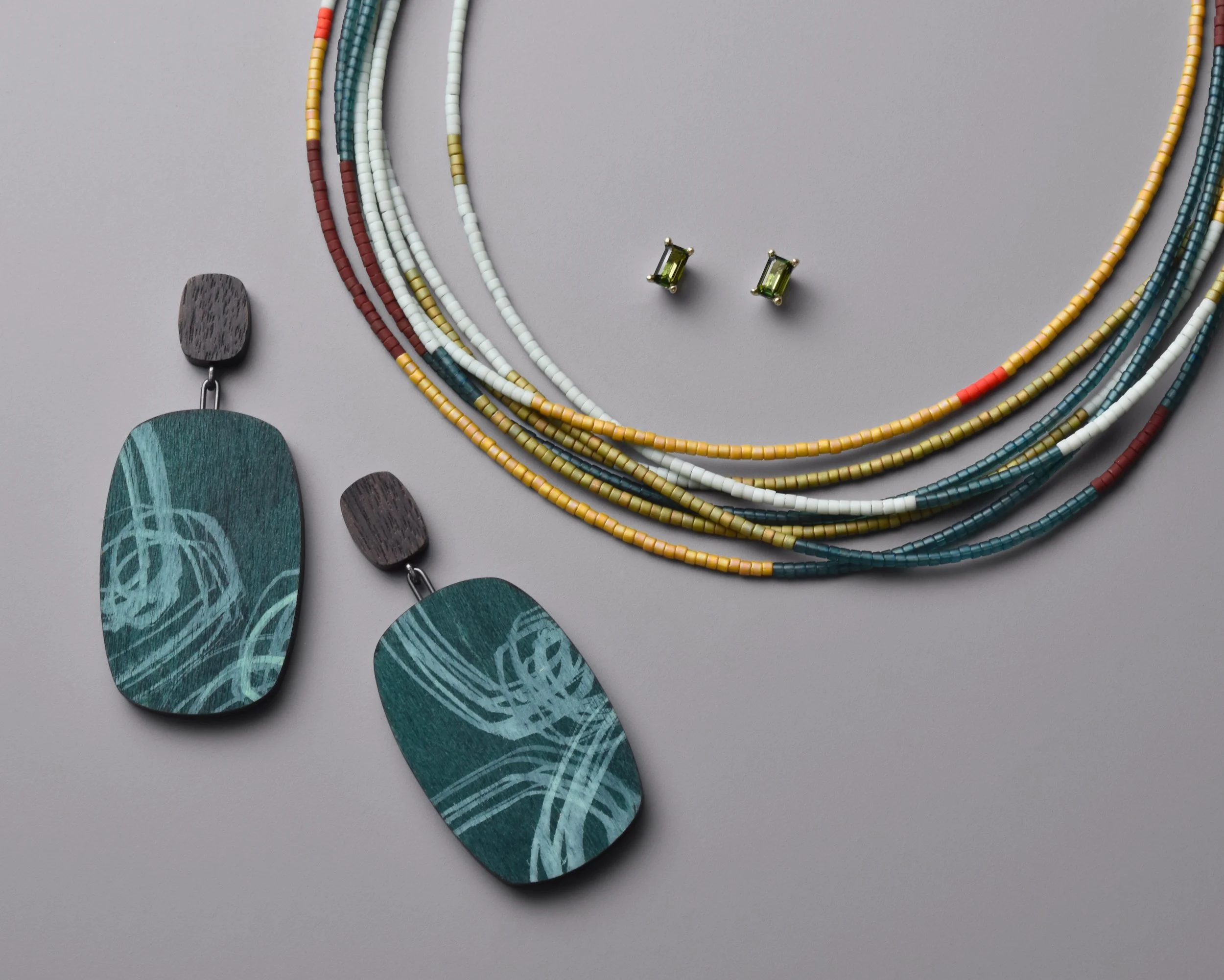 アクセサリー torara84 Tundra Sweep Necklace | 8-Foot Beaded Wrap Necklace in Teal